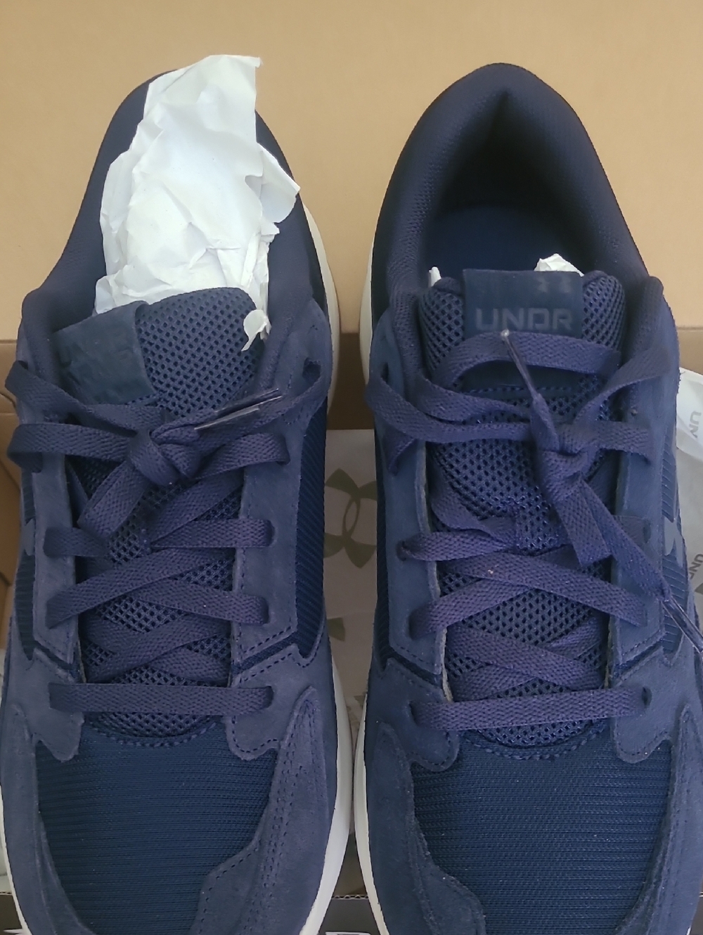NEW Under Armour mens Blue sneakers SIZE 13 UA EDGE Surge